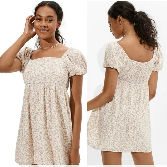 American Eagle Outfitters Dresses & Skirts - American Eagle Floral Cream Dress Short Sleeve Mini Size Medium